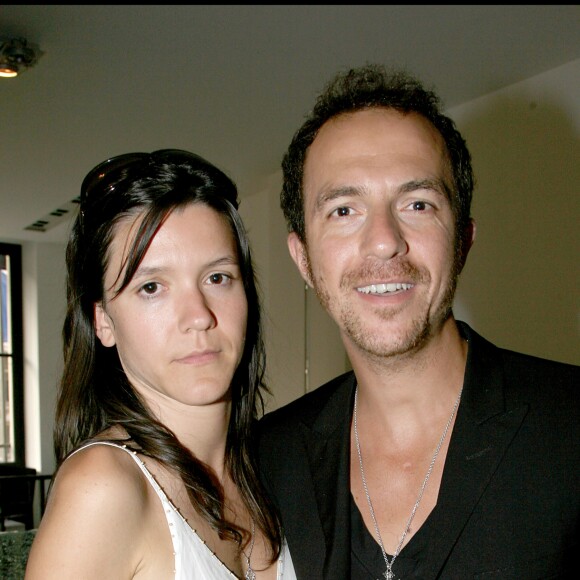 Hortense d'Estève et Calogero - Soirée de présentation de l'agence immobilière Propriétés parisiennes à Paris le 12 juin 2007.