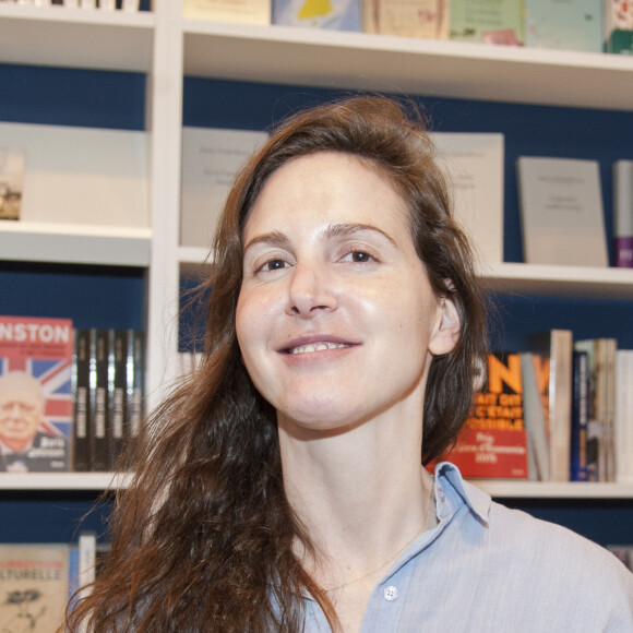 Justine Levy pour " La gaieté" présent au "33ème Salon du Livre" au Parc des expositions de la Porte de Versailles (Paris 15e). © Pierre Perusseau/Bestimage
