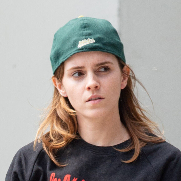 Exclusif - Emma Watson arrive à l'aéroport de JFK à New York, le 17 mai 2019.