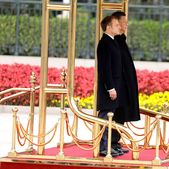 Emmanuel Macron et XI Jinping - Le président de la République populaire de Chine, XI Jinping et sa femme Peng Liyuan accueillent le président de la république française Emmanuel Macron et sa femme la Première Dame Brigitte Macron au Grand Palais du Peuple à Pékin en Chine le 6 novembre 2019. © Dominique Jacovides/Bestimage