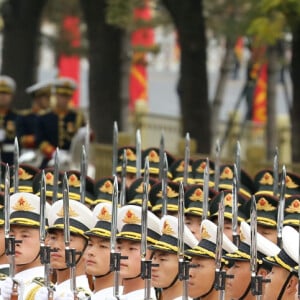 Emmanuel Macron et XI Jinping - Le président de la République populaire de Chine, XI Jinping et sa femme Peng Liyuan accueillent le président de la république française Emmanuel Macron et sa femme la Première Dame Brigitte Macron au Grand Palais du Peuple à Pékin en Chine le 6 novembre 2019. © Dominique Jacovides/Bestimage