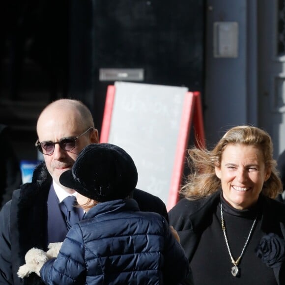 Jean-Mehdi et sa soeur Lisa Azuelos (Fils et fille de la défunte) - Arrivées aux obsèques de Marie Laforêt en l'église Saint-Eustache à Paris. Le 7 novembre 2019.