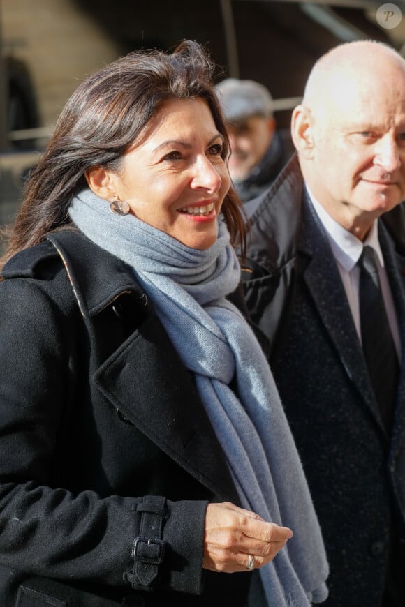 La maire de Paris Anne Hidalgo et Christophe Girard - Arrivées aux obsèques de Marie Laforêt en l'église Saint-Eustache à Paris. Le 7 novembre 2019.