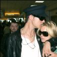  Kate Moss et Pete Doherty à l'aéroport de Londres le 25 septembre 2006. 