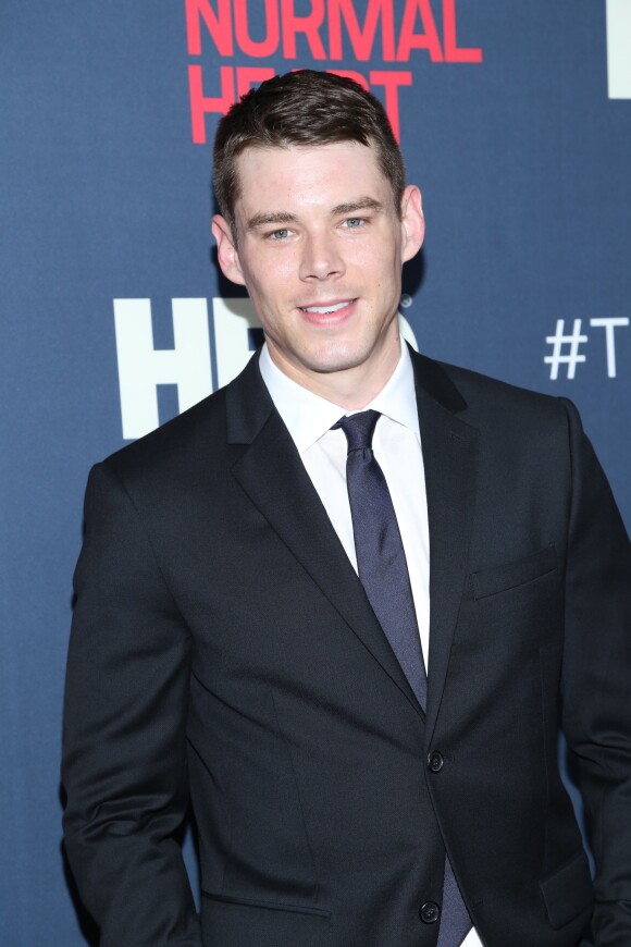 Brian J. Smith lors de la première du film "The Normal Heart" à New York, le 12 mai 2014.  Celebrities at the New York premiere 'The Normal Heart' at the Ziegfield Theater in New York City, New York on May 12, 2014.12/05/2014 - New York