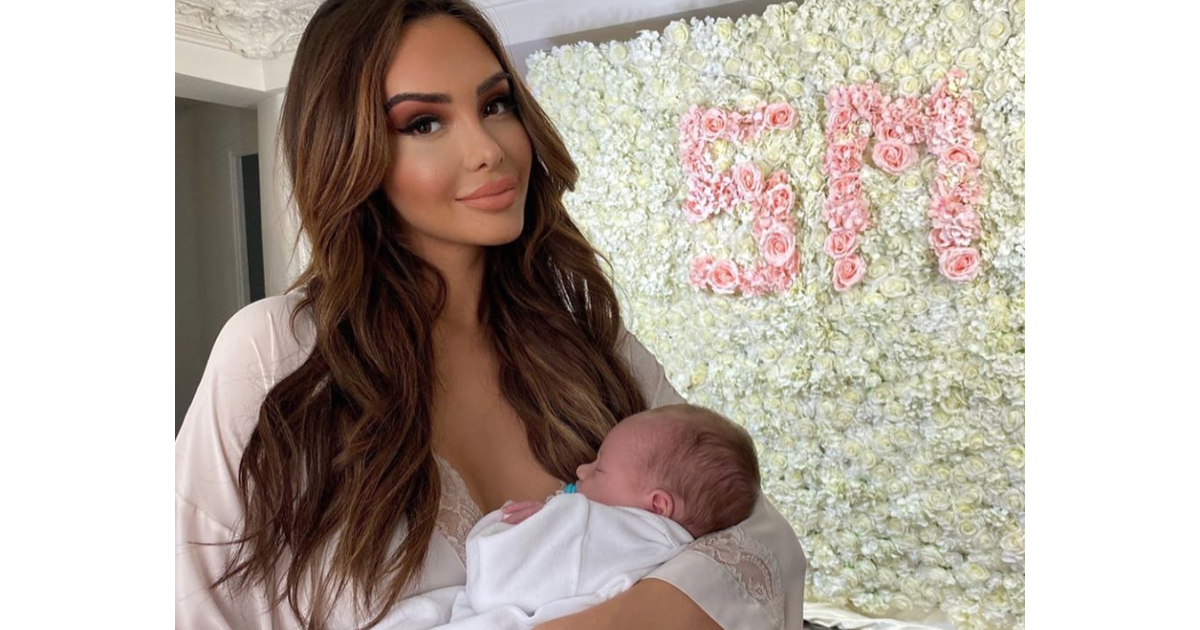 Nabilla, Thomas et Milann à Dubaï : premières images de leur nouvelle