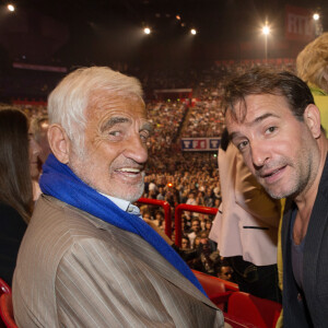 Exclusif - Jean-Paul Belmondo et Jean Dujardin - People au concert de Johnny Hallyday au POPB de Bercy a Paris - Jour 2. Le 15 juin 2013.