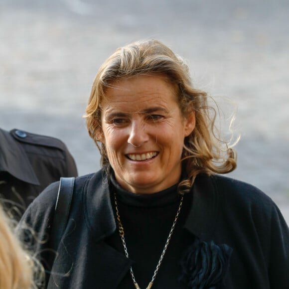 Lisa Azuelos (Fille de la défunte) - Arrivées aux obsèques de Marie Laforêt en l'église Saint-Eustache à Paris. Le 7 novembre 2019.