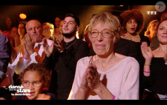 Michèle, la maman de Sami El Gueddari, dans l'émission "Danse avec les stars 10". TF1. Le 16 novembre 2019.dans l'émission "Danse avec les stars 10". TF1. Le 16 novembre 2019.