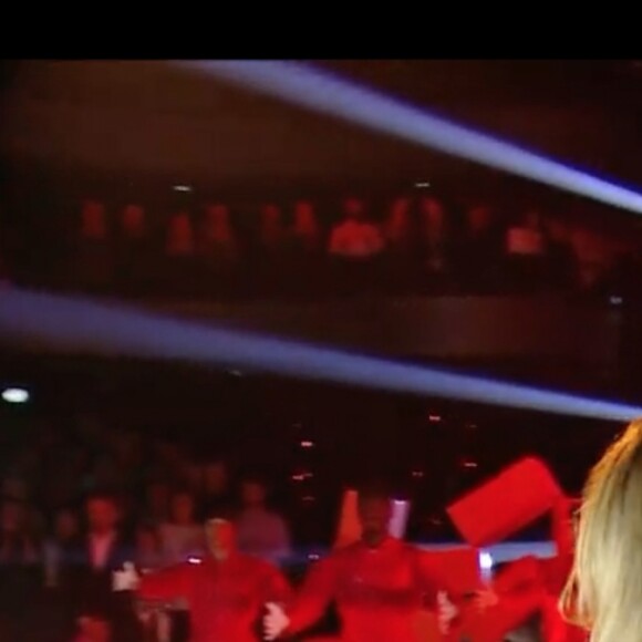 Ladji Doucouré et Inès VanDamme dans l'émission "Danse avec les stars 10". TF1. Le 16 novembre 2019.