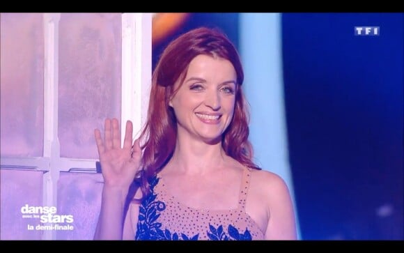 Aude dans l'émission "Danse avec les stars 10". TF1. Le 16 novembre 2019.