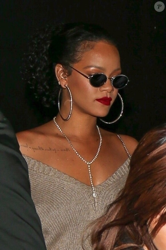 Exclusif - Rihanna est allée faire la fête au Poppy avec ses amis et son ex Drake dans le quartier de West Hollywood à Los Angeles. Le 22 octobre 2019