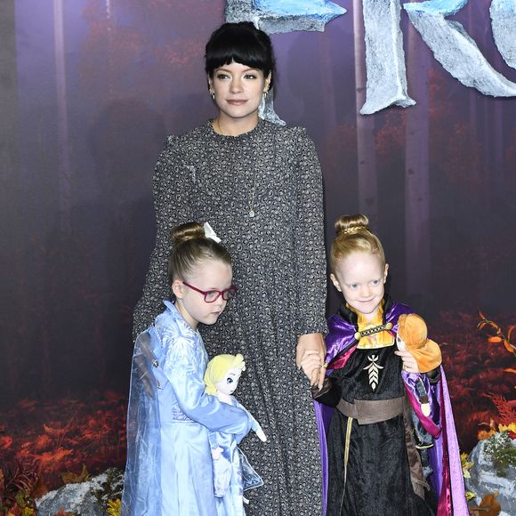 Lily Allen, Marnie Rose Cooper et Ethel Cooper - Les célébrités assistent à la première de "Frozen 2" à Londres, le 17 novembre 2019.