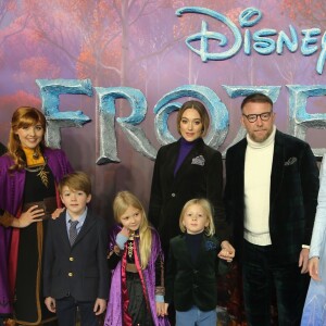 Guy Ritchie, ses enfants Rafael, Rivka, Levi et sa femme Jacqui Ainsley - Les célébrités assistent à la première de "Frozen 2" à Londres, le 17 novembre 2019.