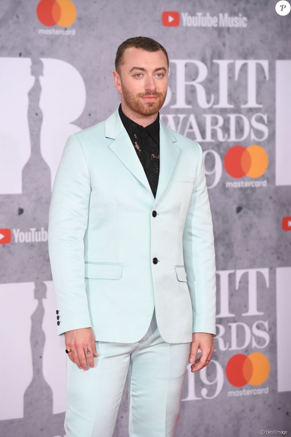 Sam Smith au photocall de la cérémonie des Brit Awards 2019 à l'O2 ...