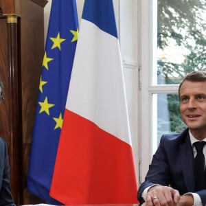 Le Président de la république française Emmanuel Macron reçoit Jean-Pierre Farandou, PDG de la SNCF, en présence de Jean-Baptiste Djebbari, secrétaire d'état aux transports et la préfete de la Meuse, Muriel Nguyen à la préfecture de Amiens, France. Le 22 novembre 2019. © Stéphane Lemouton / Bestimage