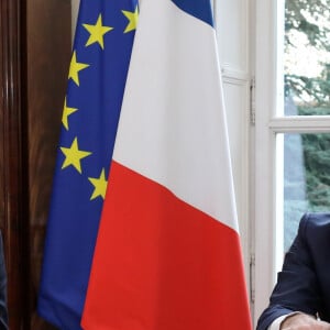 Le Président de la république française Emmanuel Macron reçoit Jean-Pierre Farandou, PDG de la SNCF, en présence de Jean-Baptiste Djebbari, secrétaire d'état aux transports et la préfete de la Meuse, Muriel Nguyen à la préfecture de Amiens, France. Le 22 novembre 2019. © Stéphane Lemouton / Bestimage