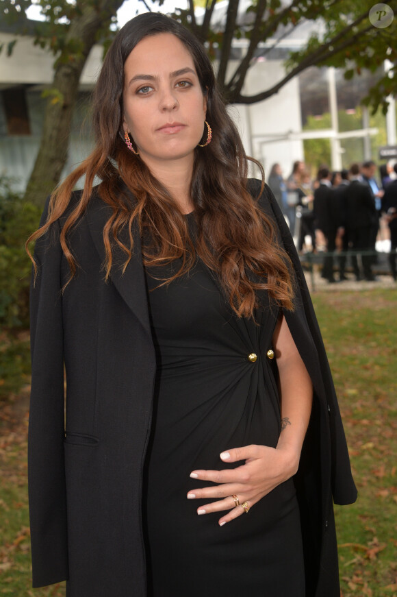 Anouchka Delon enceinte - Arrivées au défilé Elie Saab "Collection Prêt-à-Porter Printemps/Eté 2020" lors de la Fashion Week de Paris (PFW), le 28 septembre 2019. © Veerren Ramsamy - Christophe Clovis / Bestimage