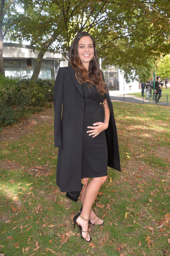 Anouchka Delon enceinte - Arrivées au défilé Elie Saab "Collection Prêt-à-Porter Printemps/Eté 2020" lors de la Fashion Week de Paris (PFW), le 28 septembre 2019. © Veerren Ramsamy - Christophe Clovis / Bestimage