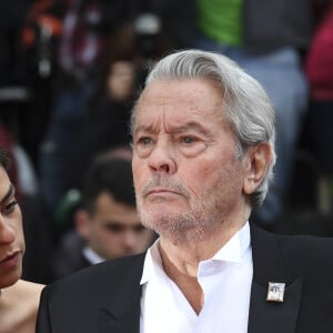 Alain Delon et sa fille Anouchka Delon - Montée des marches du film "A Hidden Life" lors du 72ème Festival International du Film de Cannes, le 19 mai 2019.