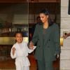 Exclusif - Kanye West, sa femme Kim Kardashian et leur fille North, quittent la messe dominicale animée par le pasteur Joel Osteen à l'église Lakewood à Houston au Texas, le 17 novembre 2019.