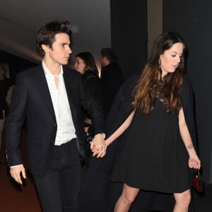 Anouchka Delon (enceinte) et son compagnon Julien Dereims - Avant-première du film "Toute ressemblance..." au cinéma UGC Ciné Cité Les Halles à Paris, le 25 novembre 2019. © Coadic Guirec/Bestimage