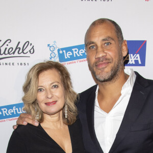 Exclusif - Valérie Trierweiler et son compagnon Romain Magellan - 2ème soirée de Gala au profit de l'association nationale "Le Refuge" et de ses actions de soutien aux jeunes LGBT+ victimes d'homophobie ou de transphobie, au théâtre des Folies Bergère à Paris, le 18 novembre 2019. © Gorassini/Perusseau/Bestimage