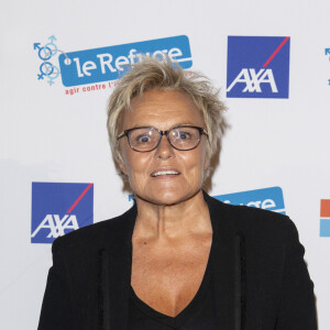 Exclusif - Muriel Robin - 2ème soirée de Gala au profit de l'association nationale "Le Refuge" et de ses actions de soutien aux jeunes LGBT+ victimes d'homophobie ou de transphobie, au théâtre des Folies Bergère à Paris, le 18 novembre 2019. © Gorassini/Perusseau/Bestimage