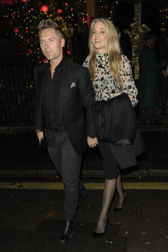 Storm Keating et son mari Ronan Keating à la sortie du club "Annabel's" à Londres, le 5 décembre 2018.