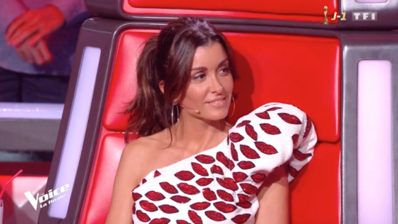 Jenifer très stylée dans son top Yves Saint Laurent pour la finale de "The Voice 8" sur TF1, le 6 juin 2019.