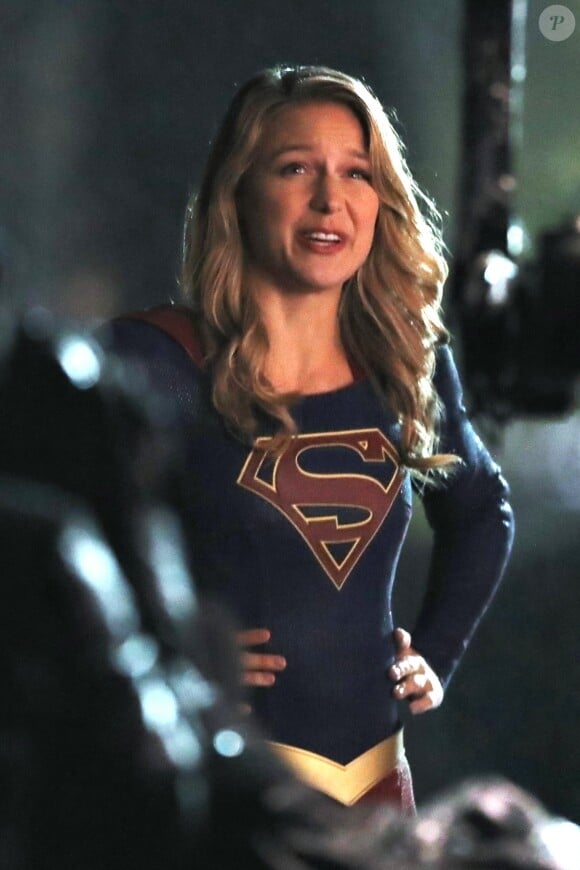 Exclusif - Melissa Benoist sur le tournage de "Supergirl" à Vancouver, le 21 septembre 2018.