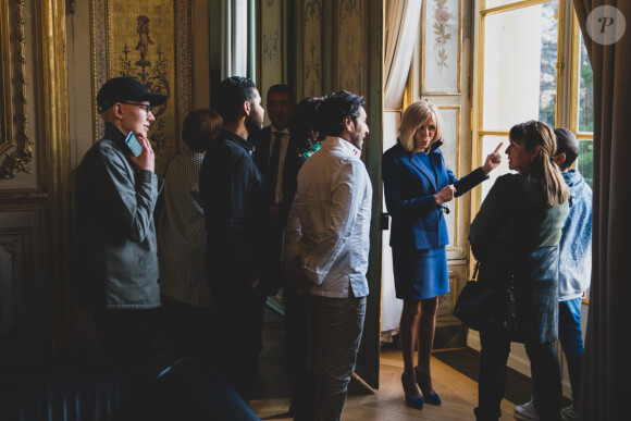 Brigitte Macron lors de la visite du palais de l'Elysée avec l'association Princesse Margot, le 18 octobre 2019.