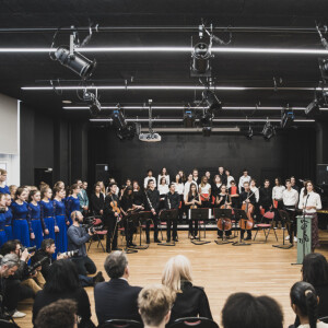 Brigitte Macron lors de la visite du lycée Lamartine en compagnie de SAR, la princesse héritière du Danemark. Le 9 octobre 2019.