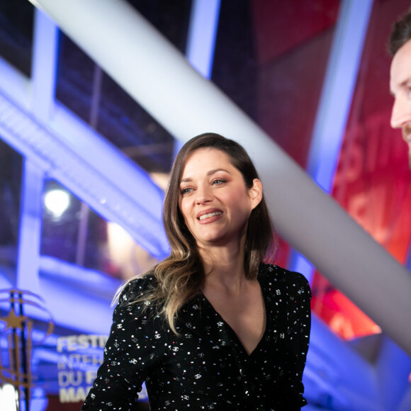 Marion Cotillard, habillée d'une robe Chanel (collection prêt-à-porter printemps-été 2020), assiste à la cérémonie d'ouverture de la 18ème édition du Festival International du Film de Marrakech (FIFM), le 29 novembre 2019. © Romuald Meigneux/Bestimage