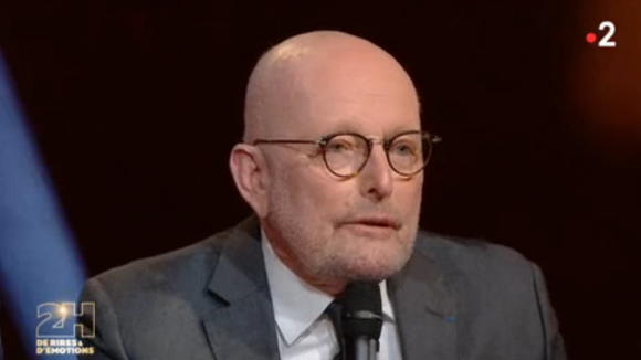 Roger Zabel dans l'émission "2h de rires et d'émotions" sur France 2 - samedi 30 novembre 2019