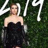 Emma Roberts assiste à la cérémonie des "Fashion Awards 2019" au Royal Albert Hall à Londres, le 2 décembre 2019.