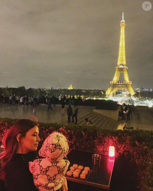 Eva Longoria visite Paris avec son fils au mois de septembre