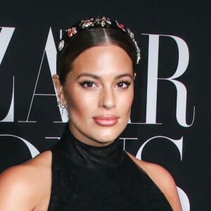 Ashley Graham, enceinte - Photocall de la soirée Harper's BAZAAR 2019 'ICONS By C.Roitfeld' lors de la Fashion Week de New York (NYFW), le 6 septembre 2019.