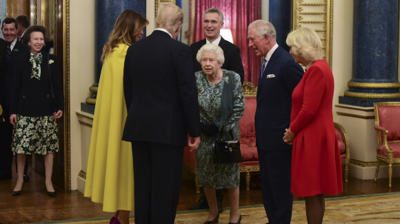 Elizabeth II réprimande sa fille Anne devant Trump : le quiproquo enfin levé