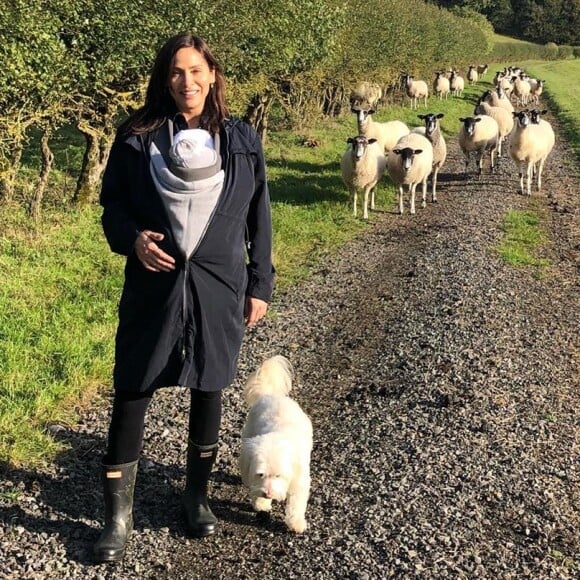 Natalie Imbruglia a donné naissance à son premier enfant le 8 octobre 2019 : un garçon prénommé Max Valentine. C'est seule que la chanteuse élève ce petit garçon.