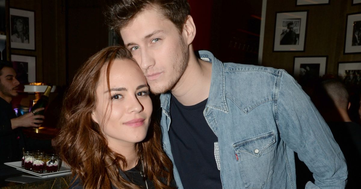 Jean Baptiste Maunier Et Clemence En Couple Jean-Baptiste Maunier et sa compagne, la chanteuse Léa Arnezeder, ont