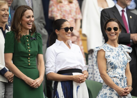 Catherine (Kate) Middleton, duchesse de Cambridge, Meghan Markle, duchesse de Sussex, et Pippa Middleton dans les tribunes lors de la finale femme de Wimbledon "Serena Williams - Simona Halep (2/6 - 2/6) à Londres, le 13 juillet 2019.