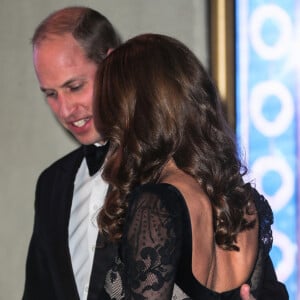 Le prince William, duc de Cambridge, et Catherine (Kate) Middleton, duchesse de Cambridge, - Arrivées à l'évènement The Royal Variety Performance au London Palladium à Londres le 18 novembre 2019.