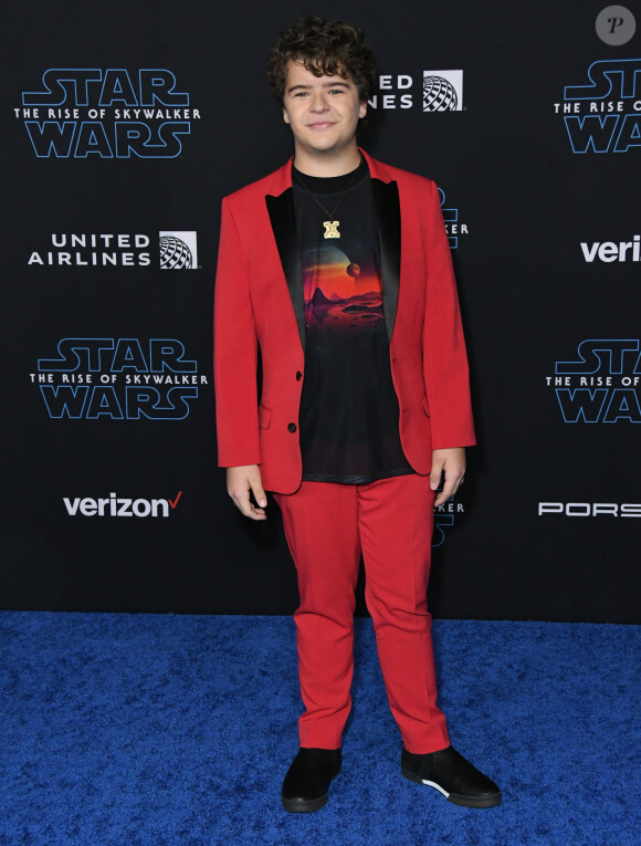 Gaten Matarazzo assiste à l'avant-première de Star Wars: The Rise Of Skywalker au El Capitan Theatre. Hollywood, Los Angeles, le 16 décembre 2019.