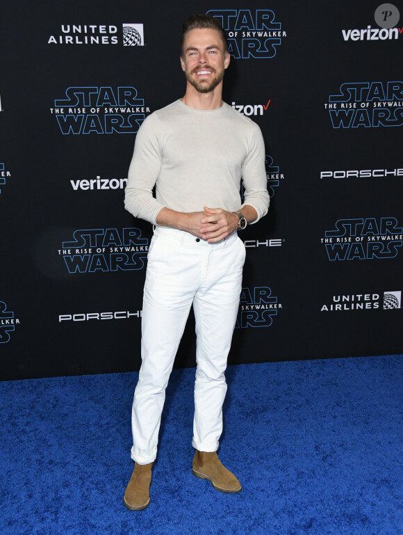 Derek Hough assiste à l'avant-première de Star Wars: The Rise Of Skywalker au El Capitan Theatre. Hollywood, Los Angeles, le 16 décembre 2019.