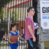 Exclusif - Sarah Michelle Gellar et son mari Freddie Prinze Jr. sont allés déposer leur fille Charlotte à son cours de basket à Santa Monica. Leur fils Rocky James était également du voyage, le 20 juillet 2019.