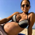 Christina Milian, enceinte de M. Pokora, pose en bikini sur Instagram le 4 novembre 2019. Elle se trouve à Tel Aviv, en Israël, avec sa fille Violet.