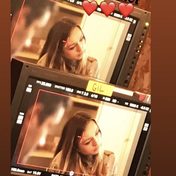 Estelle Lefébure rend visite à sa fille Emma Smet sur le tournage de "Demain nous appartient" - Instagram, 19 décembre 2019