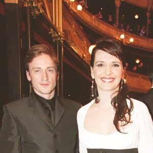 Benoît Magimel et Juliette Binoche lors de la 27e nuit des César le 3 mars 2002.