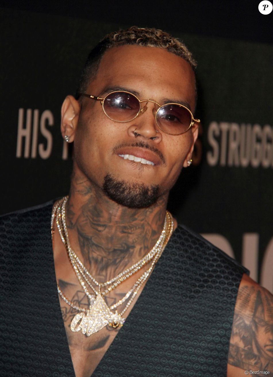 Chris Brown à la première de 'C. Brown To My Life' au cinéma Regal à Los Angeles, le 6 Chris Brown à la première de 'C. Brown To My Life' au cinéma Regal à Los Angeles, le 6